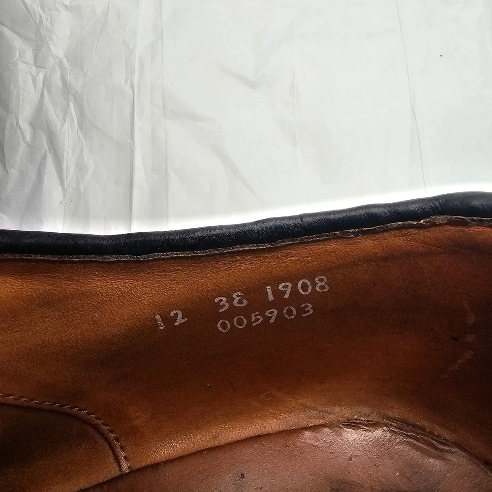 Allen Edmonds pre owned